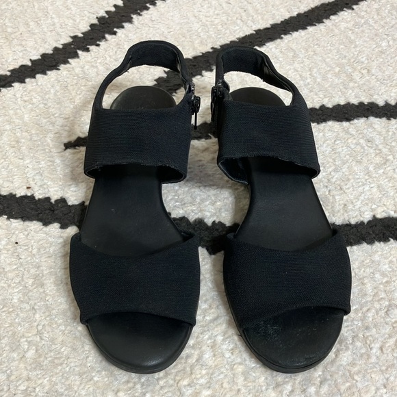 Black Zip Sandals Low Heel Alex Marie - Picture 2 of 9